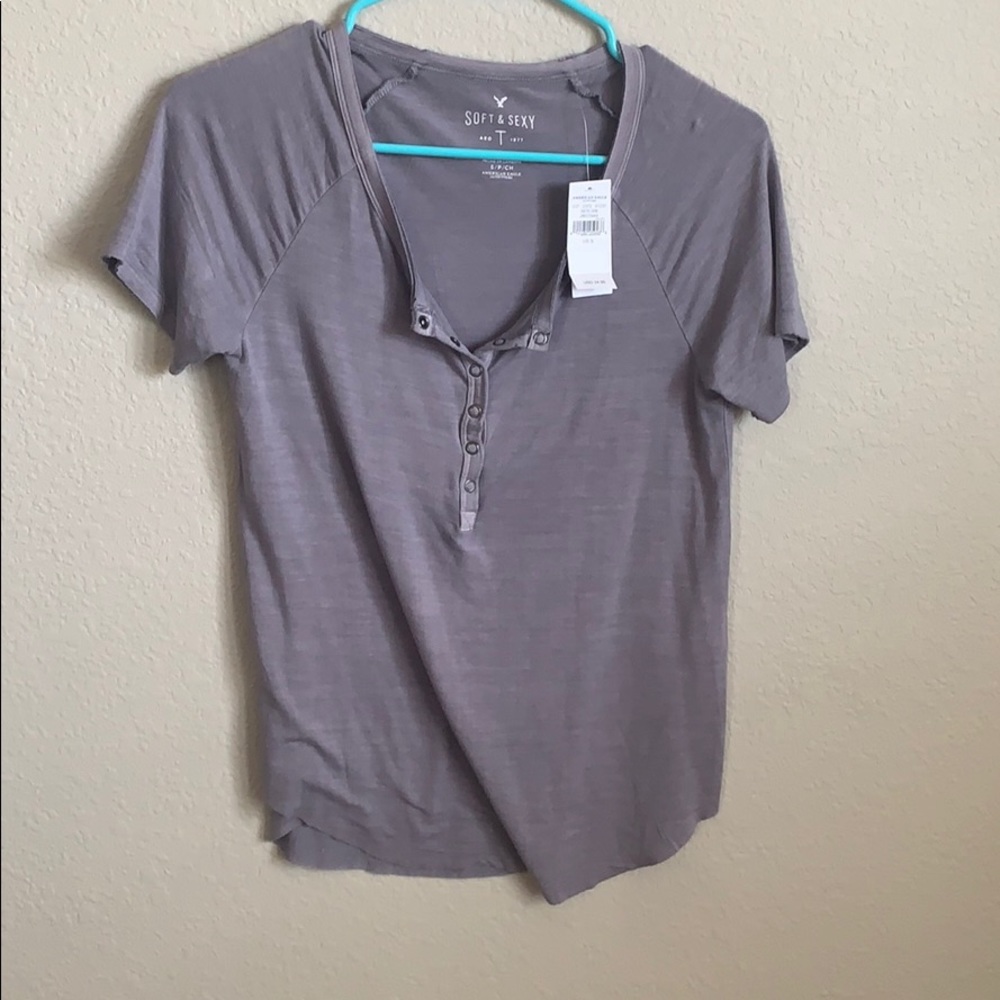 american eagle button-down short sleeve shirt